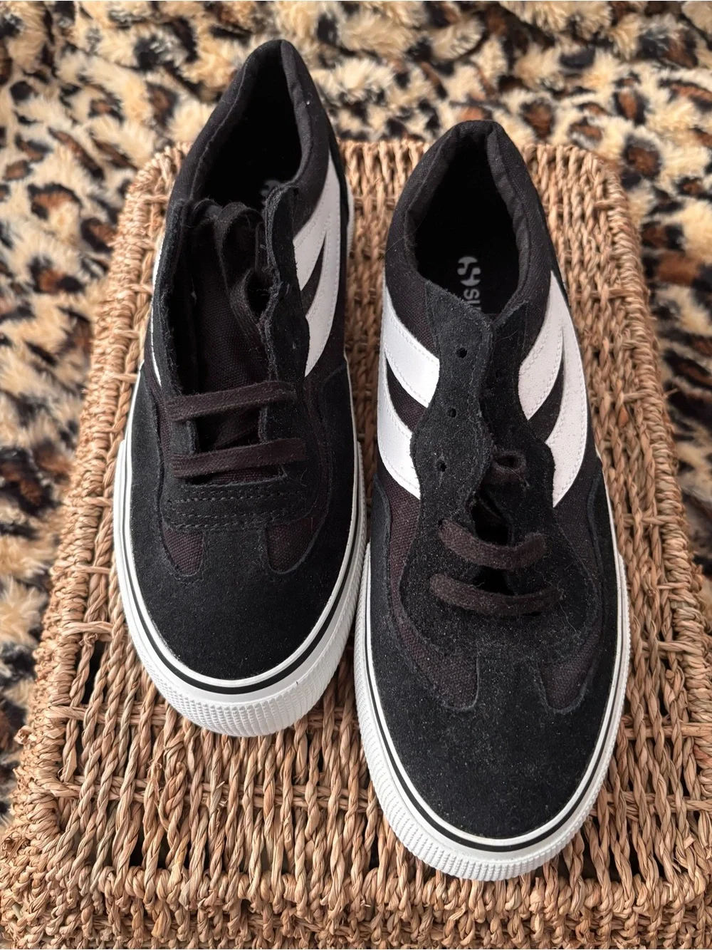 Superga Women’s Black and White Suede Low-Top Sneakers Sz 7.5